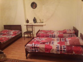  Lemon Family GuestHouse  Тбилиси
